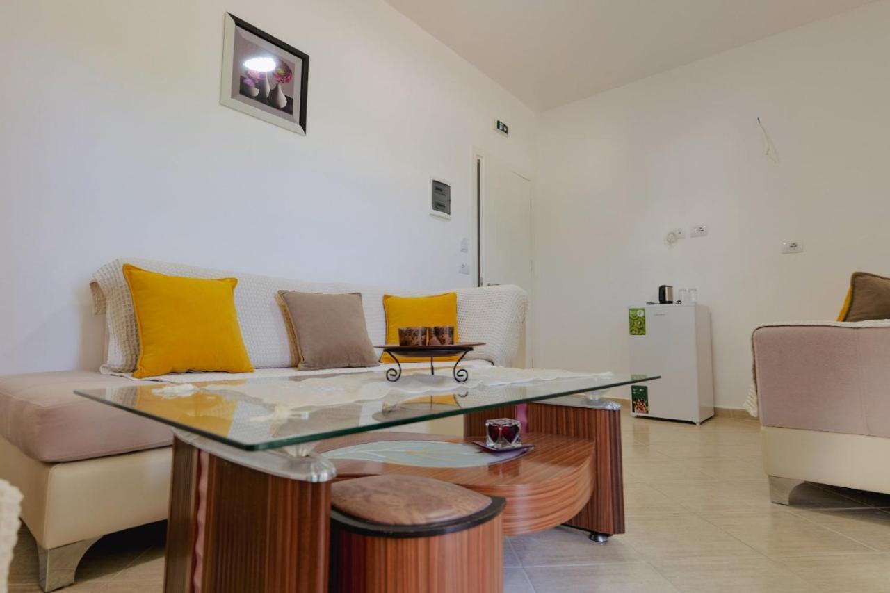 Relaxing Escape Rooms Ksamil Exterior photo